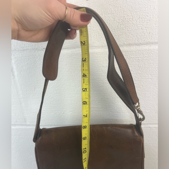 Vintage John F Leather Crossbody Bag - Picture 9 of 10